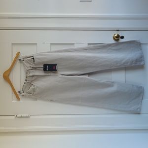 NWT Levi's High Loose Jeans in Mushroom Size 29